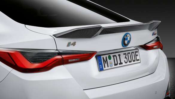 M Performance rear spoiler in carbon fibre BMW i4 eDrive40 G26 2021