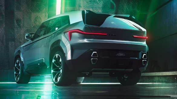 BMW Concept XM (G09) rear view standing