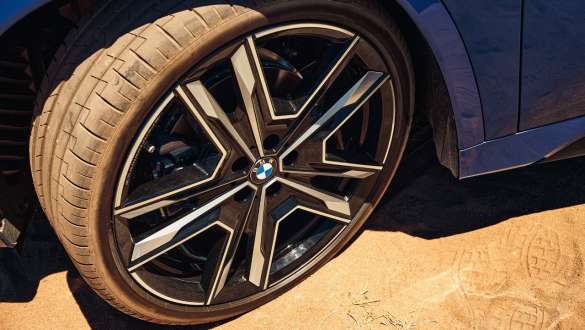 21" M Performance light alloy wheel double-spoke style 877 M Bicolour (Jet Black, gloss-lathed), summer complete wheel set BMW U11 21" M Performance light alloy wheel double-spoke style 877 M Bicolour (Jet Black, gloss-lathed), summer complete wheel set