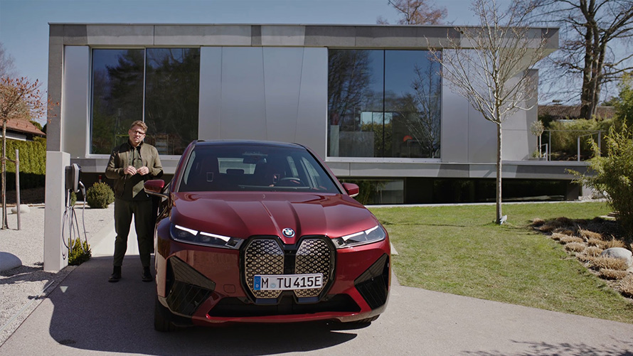 BMW iX i20 electric SUV BMW Wallbox Video BMW iX i20 2021 electric SUV BMW Wallbox Video