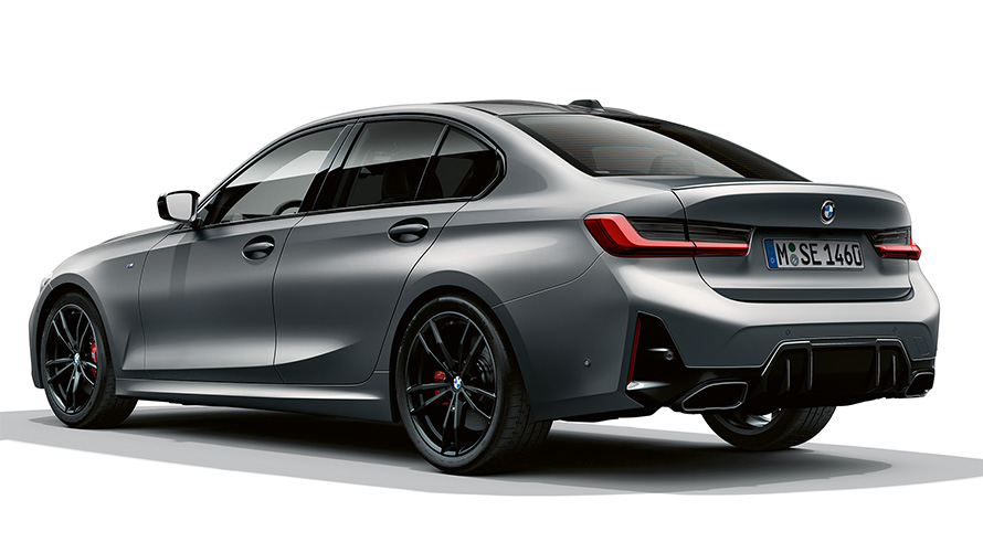 BMW M340i xDrive Sedan G20 BMW Individual Frozen Pure Grey metallic Three-quarter rear view M rear spoiler