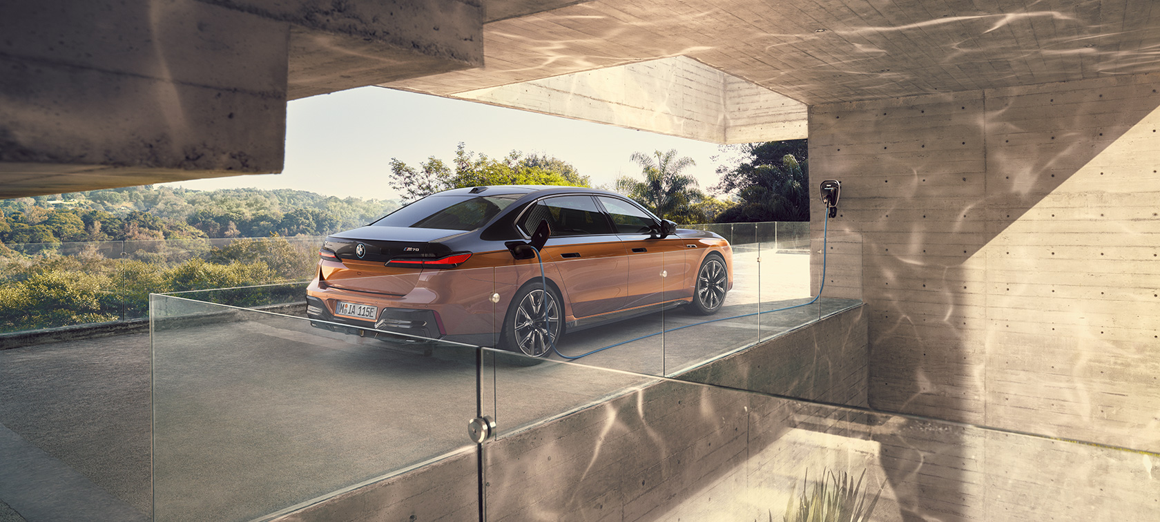Video Exterior BMW i7 M70 xDrive Sedan G70 BMW i7 M70 xDrive Sedan G70 Video Exterior