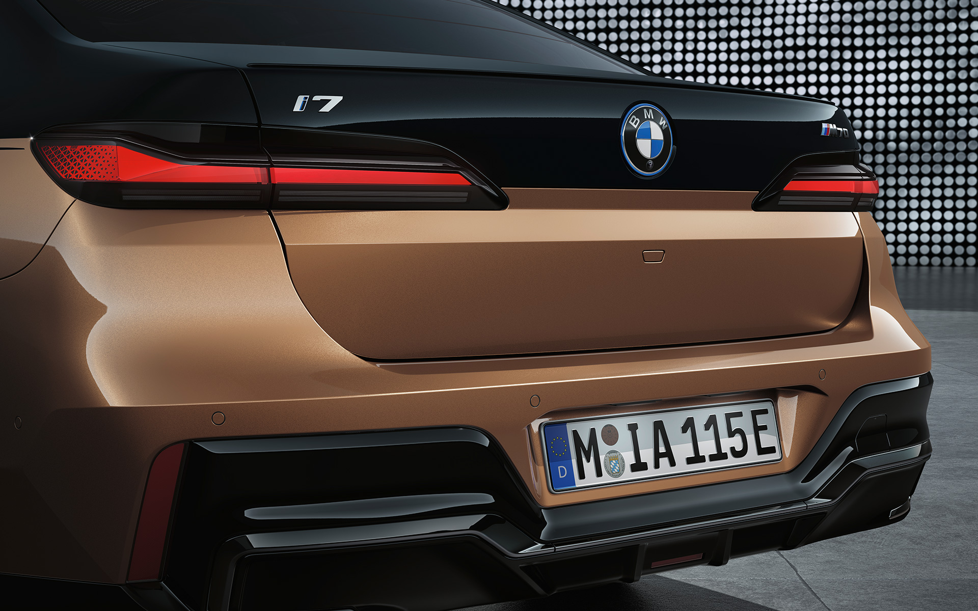 M rear spoiler BMW i7 M70 xDrive Sedan G70 BMW i7 M70 xDrive Sedan G70 M rear spoiler