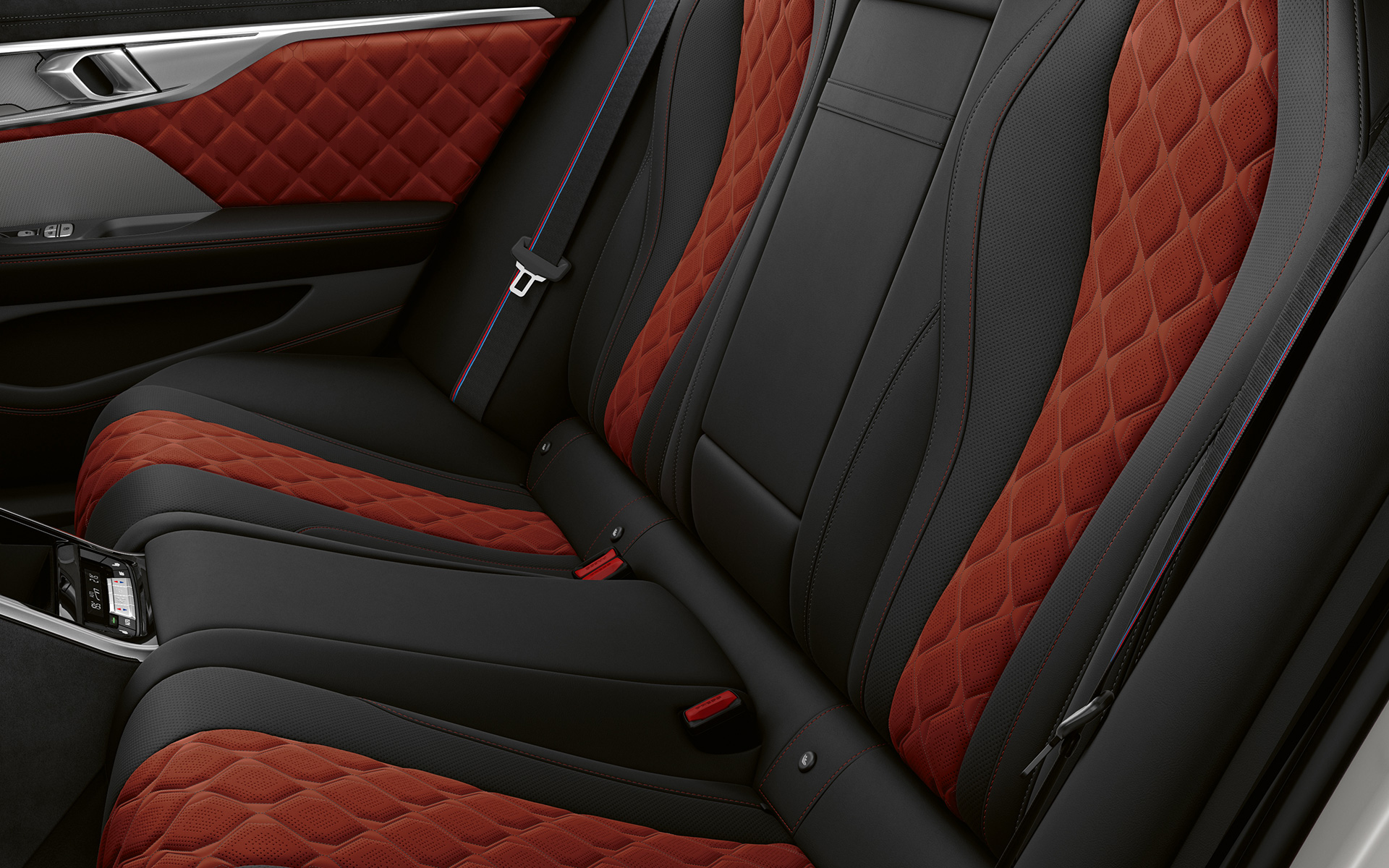 BMW M8 Competition Gran Coupé F93 LCI Facelift 2022 Interior rear seats with M specific safety belts