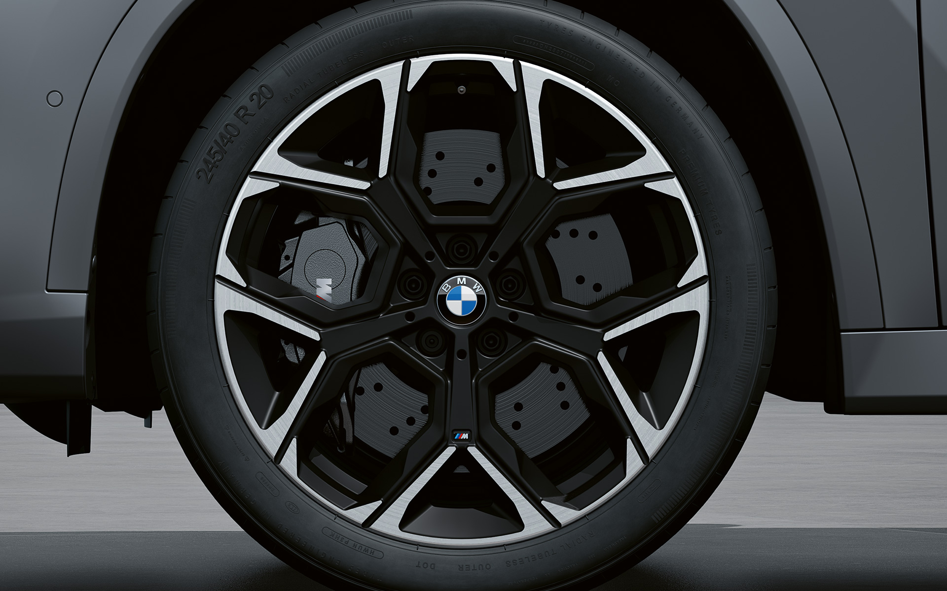 BMW X1 M35i xDrive Exterior light-alloy wheel
