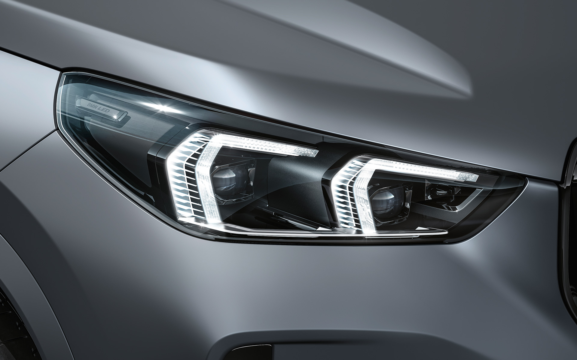 BMW X1 M35i xDrive Exterior LED headlights