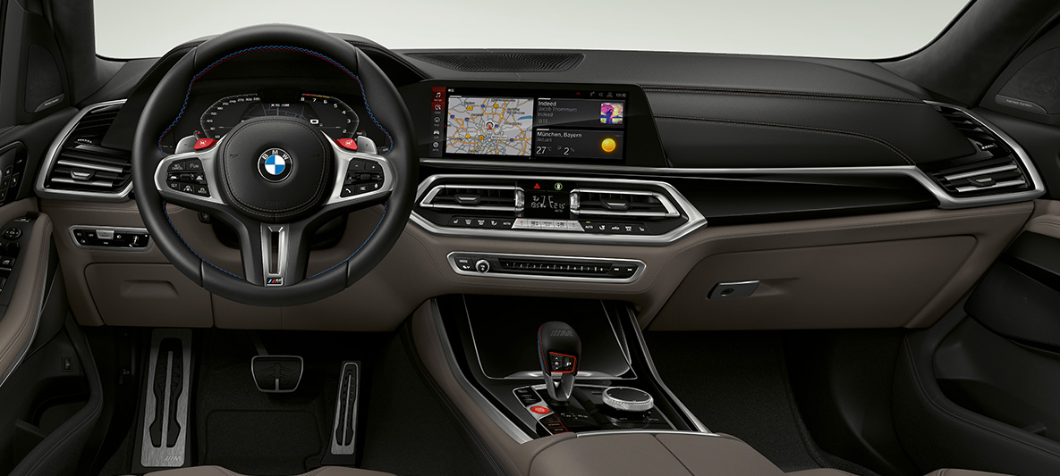 M leather steering wheel BMW X5 M F95 M leather steering wheel with contrast stitching BMW X5 M F95 2020 SUV cockpit