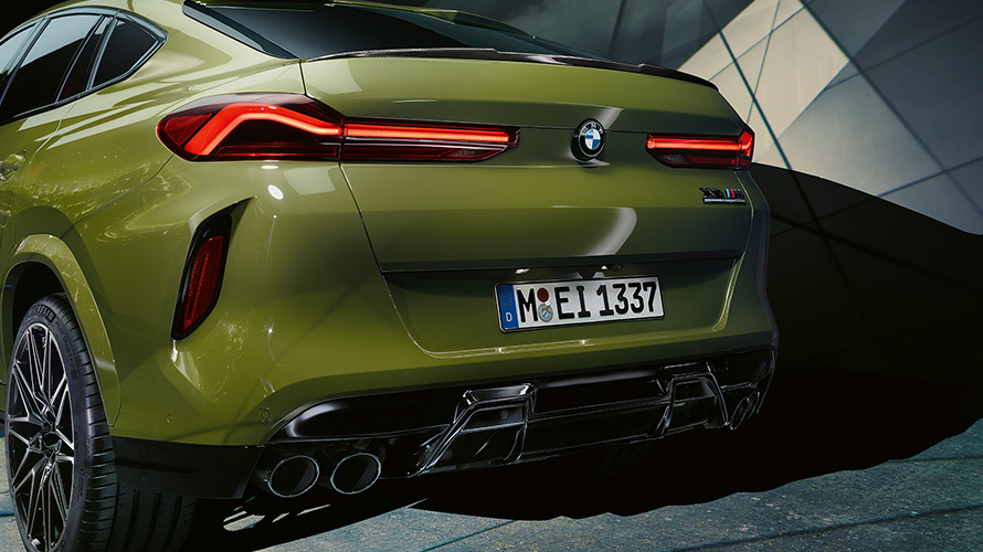 BMW X6 M Competition with M Sport exhaust system F96 2020 SUV BMW Individual Special Paint Urban Green three-quarter close-up rear