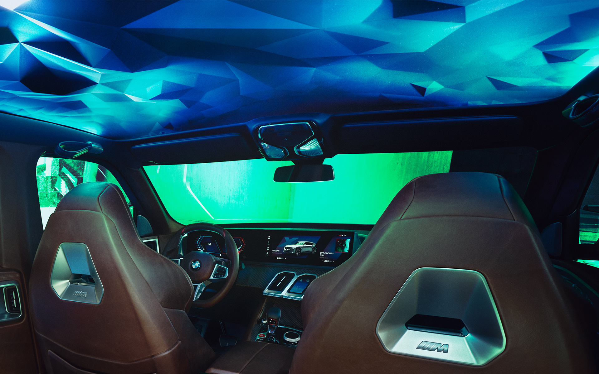 BMW Concept XM (G09) interior side view close-up Headliner