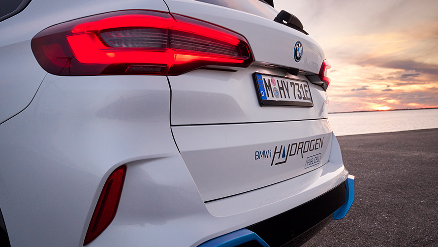 BMW iX5 Hydrogen G05 FCEV pilot fleet close-up rear view