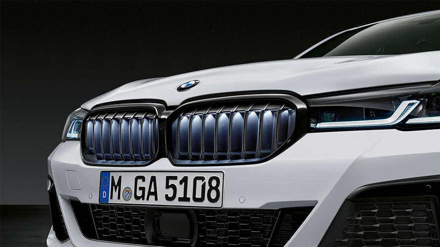 M Performance kidney grille Iconic Glow BMW Autumn Winter Accessories M Performance kidney grille Iconic Glow