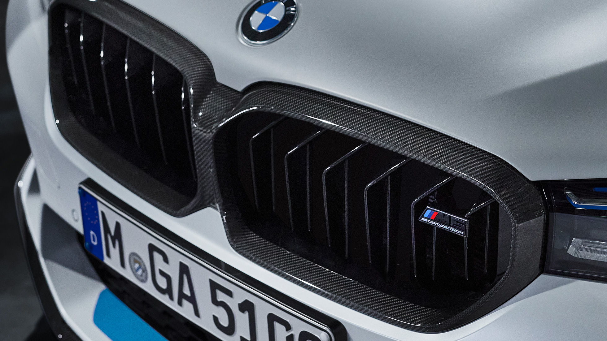 M Performance kidney grille carbon fibre close-up BMW M Performance Parts M Performance kidney grille carbon fibre close-up