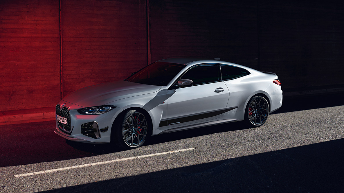 BMW M Performance Parts BMW 4 Series Coupé G22 BMW M Performance Parts BMW 4 Series Coupé G22 three-quarter front view