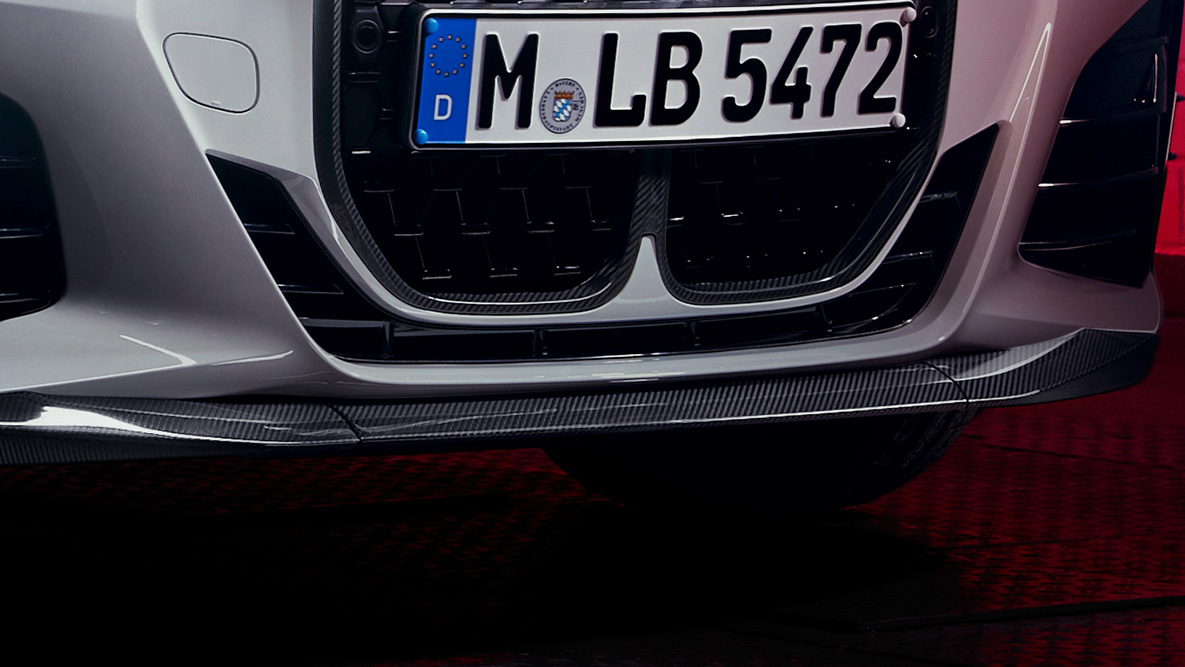 BMW M Performance front splitter carbon fibre BMW 4 Series Coupé G22 BMW M Performance front splitter carbon fibre BMW 4 Series Coupé G22 detail view