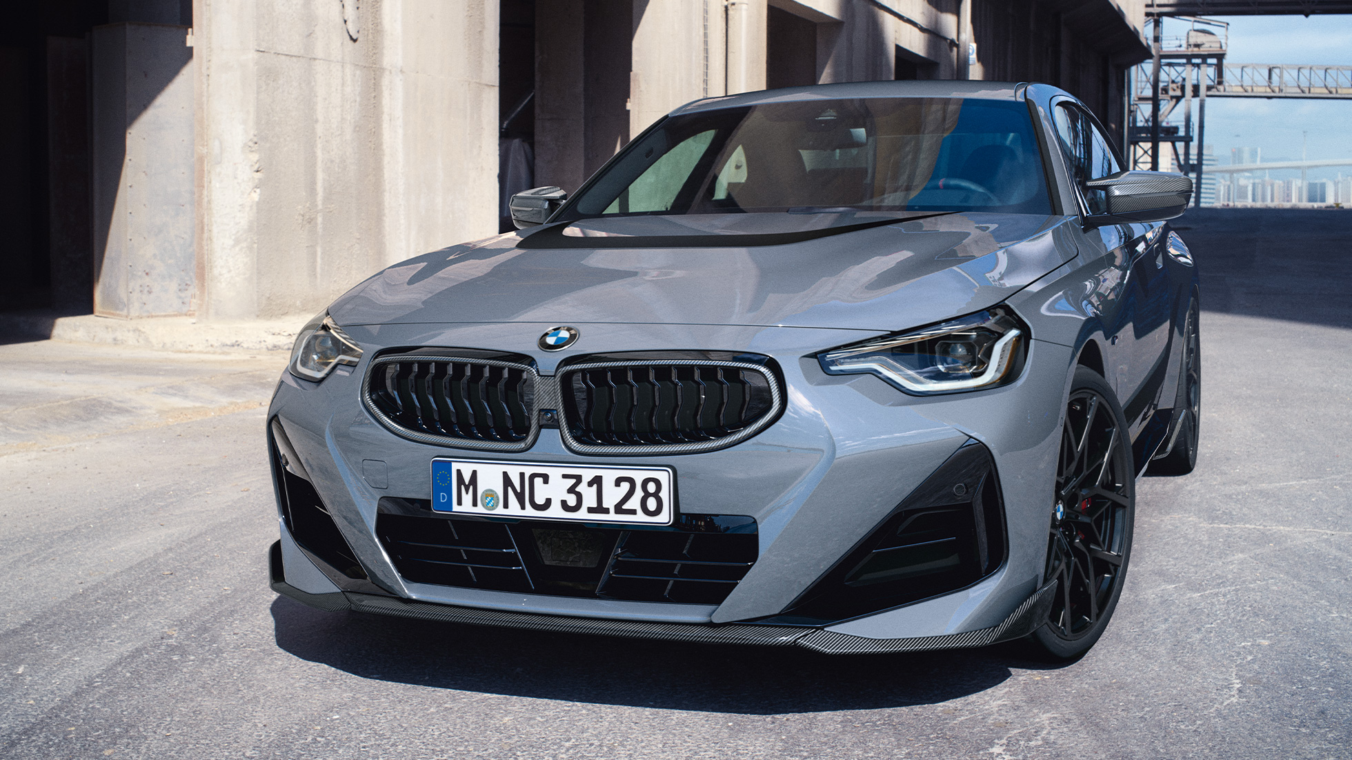 BMW 2 Series Coupé G42 three-quarter front view close-up BMW M Performance Parts BMW 2 Series Coupé G42 three-quarter front view close-up